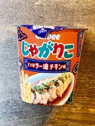 じゃがりこ ピリ辛ラー油チキン味 ピリ辛