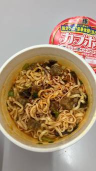 カップヌードル  辛豚(からとん) 辛さレベル3