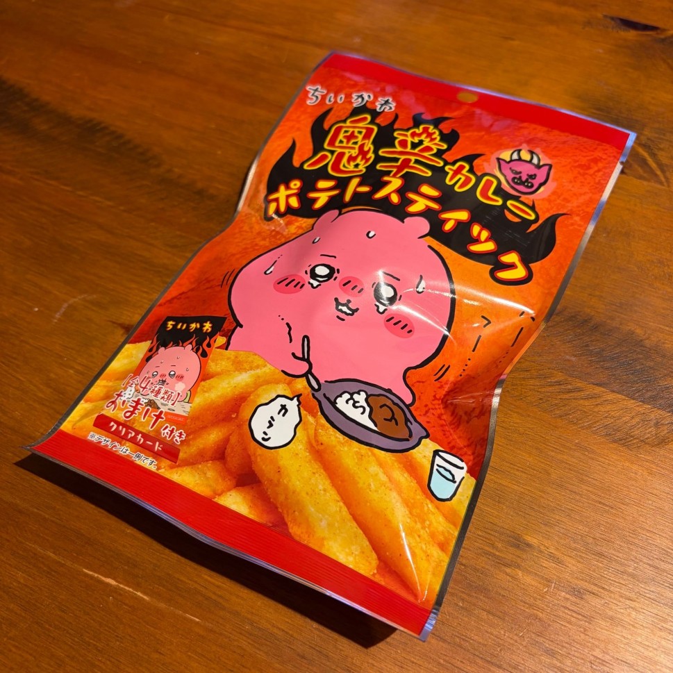 ちいかわ　鬼辛カレー ポテトスナック 鬼辛