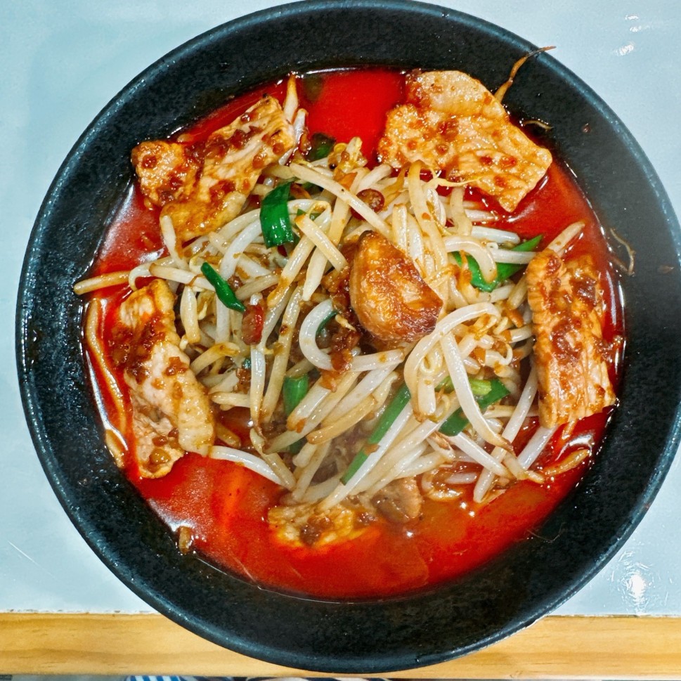 旨辛驍ラーメン