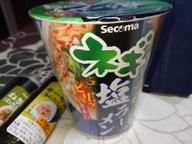 ピリッと辛いネギ塩ラーメン