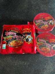 極辛ブルダック炒め麺 極辛