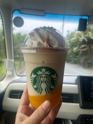 ホットハニー オリエンタルマンゴー&ティー フラペチーノ