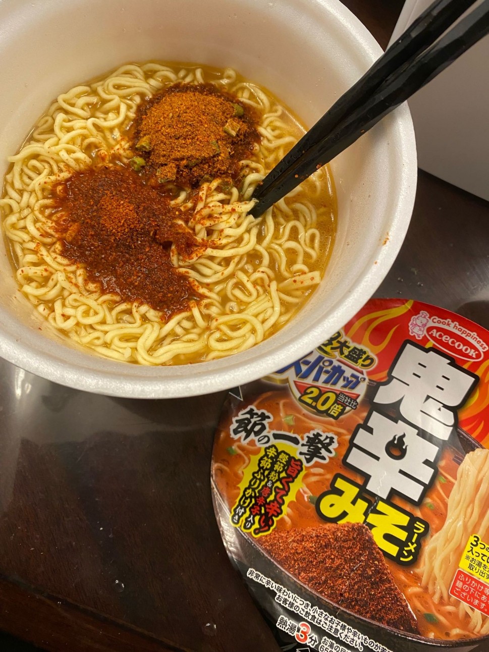エースコックの鬼辛みそラーメンをパンダ愛好家さんが2.00KMと辛