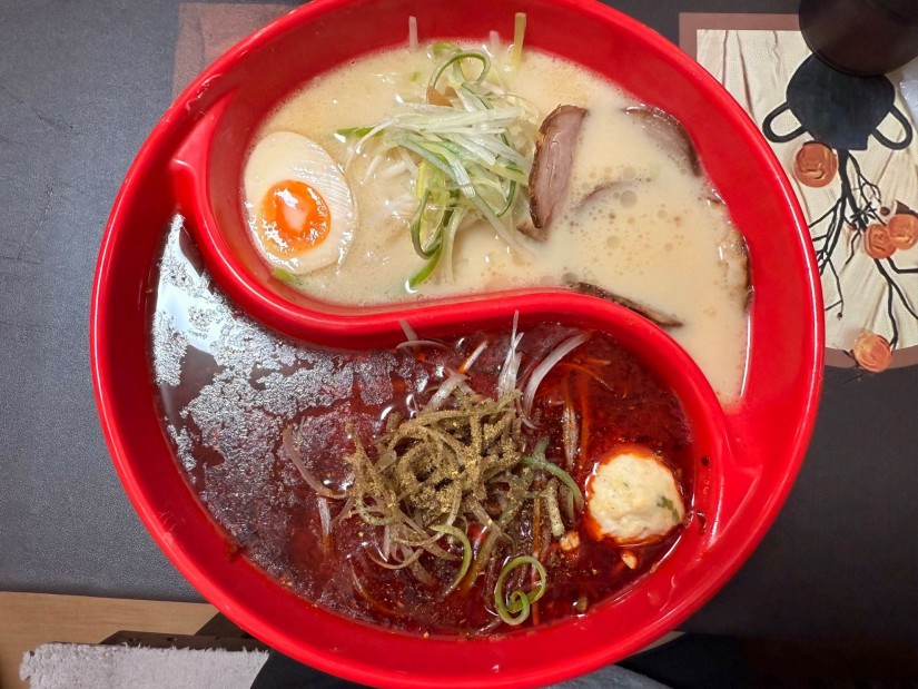 香らんラーメン① 麻辣麺&白湯ラーメン 辛さアップ3辛