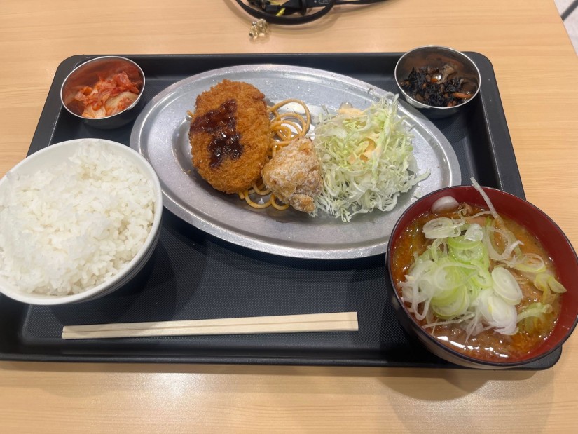 モツ煮定食 激辛