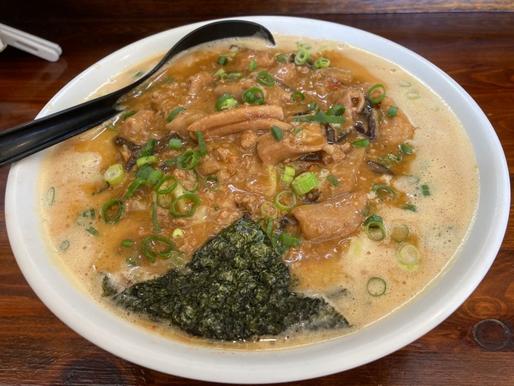 火山らーめん 中辛（5段階の真ん中でした）