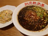 黒ごま担々麺