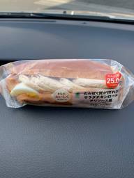 たんぱく質が摂れる！サラダチキンロール チリソース風