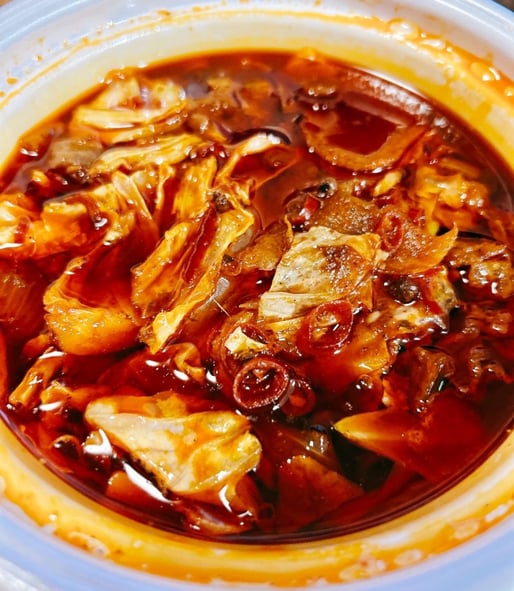 水煮牛肉～四川風牛肉唐辛子煮込み～