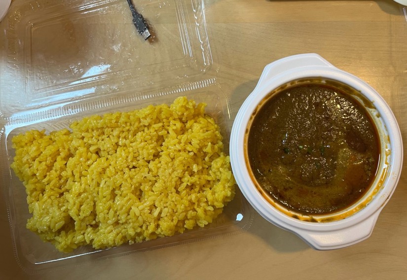 ほうれん草チキンカレー テイクアウト 辛口