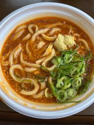 トマたまカレーうどん ガツンと旨い。ガツンと辛い。