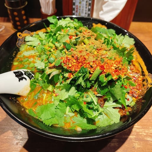 パクチーカラシビ味噌らー麺 カラ鬼殺し・シビ増し