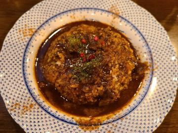 スパイスカレー 辛さは１種類のみ。4辛くらいか
