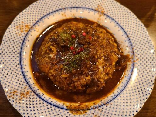 スパイスカレー 辛さは１種類のみ。4辛くらいか