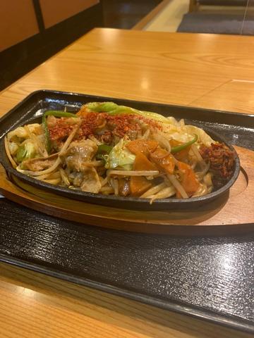 辛(シン)ソース焼きうどん
