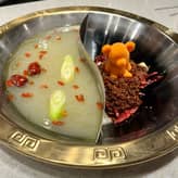 クマさん火鍋（麻辣&白湯）