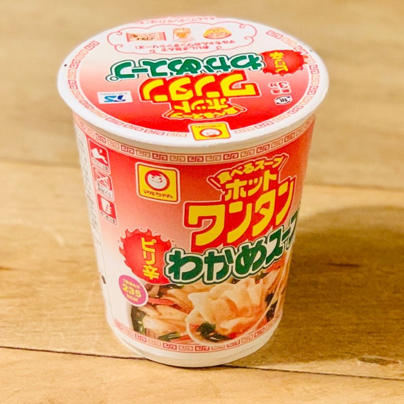 マルちゃんホットワンタンピリ辛わかめスープ