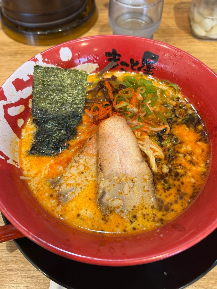 赤辛牛白湯ラーメン 中辛