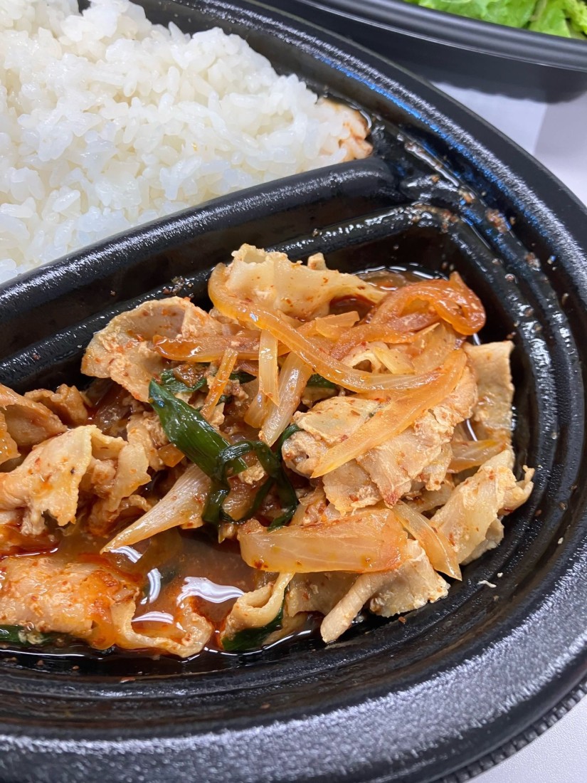 激辛味噌にんにく豚めし 激辛