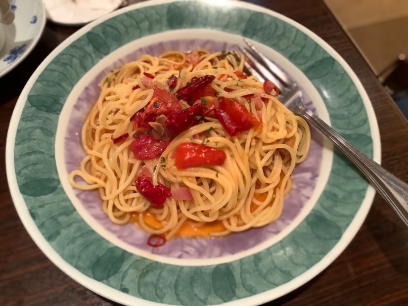 セミドライトマトの辛口ペペロンチーノ