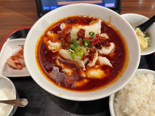 魚の激辛煮込定食