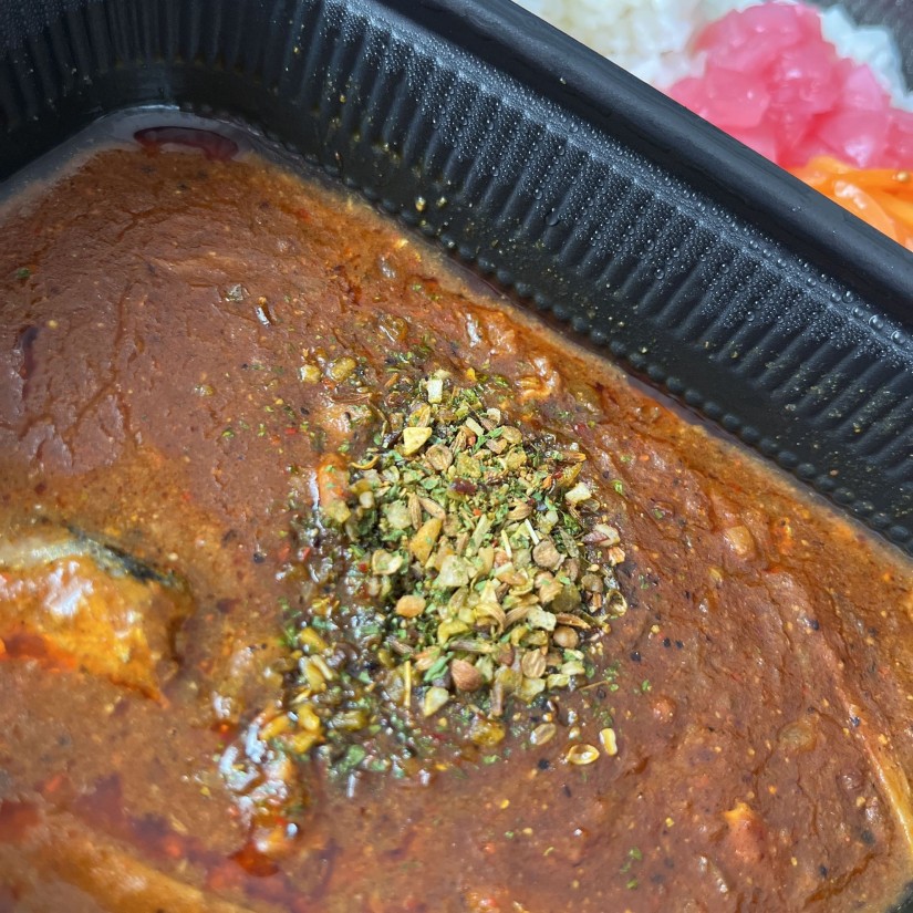 SABAとごぼうのスパイスカレー 8辛