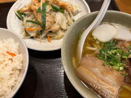 フーチャンプルーとソーキそば 無し