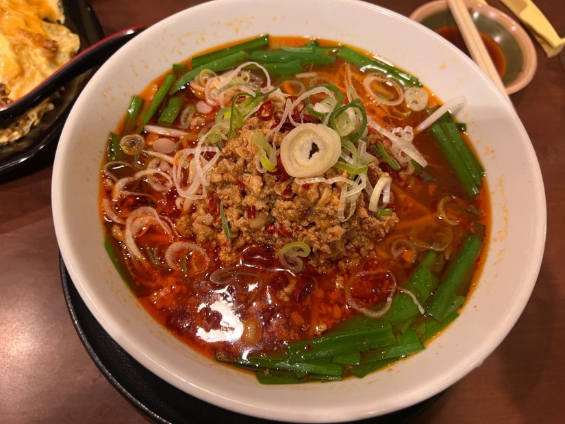 激辛塩台湾ラーメン