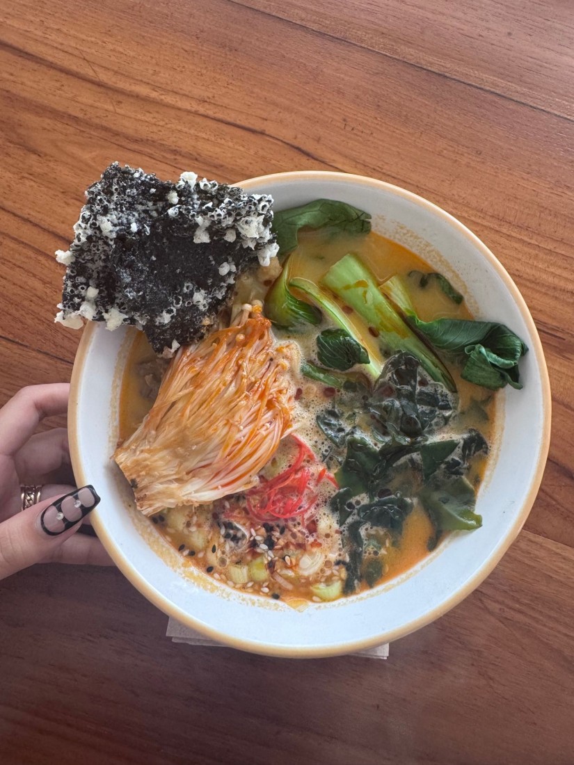 クリーミー担々麺