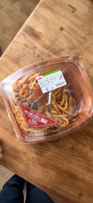 辛旨ソースの豚キムチ焼うどん