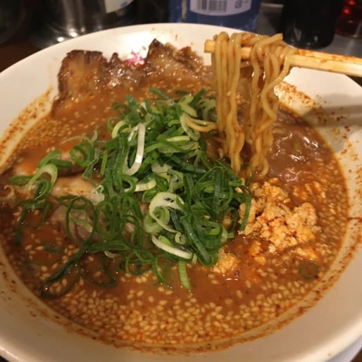 ごま味噌ラーメン  スーパー 辛さレベル 4