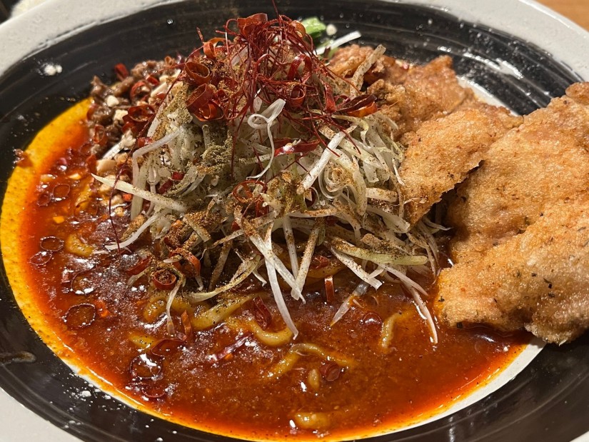 パイコー汁無し担々麺 10辛 2痺