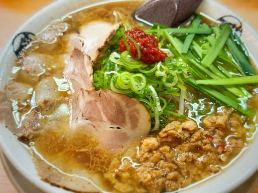 台湾チャーシューラーメン➕ヤーニー醤マシマシ 2辛