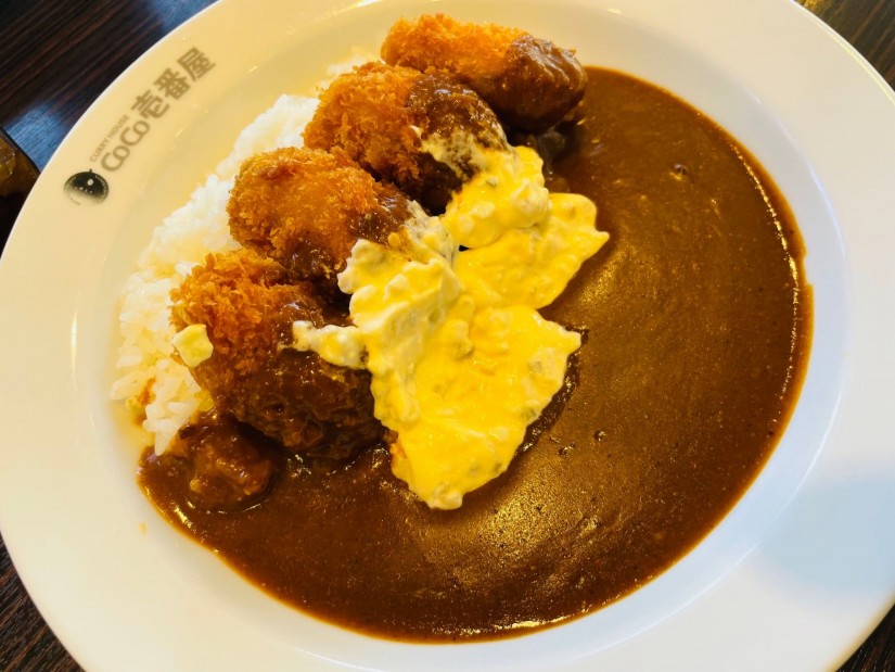 カキフライカレー クリーミータルタルソース 8辛