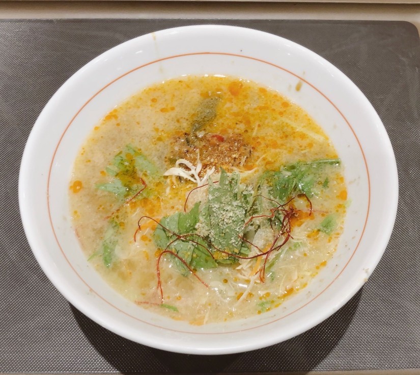四川黒豆坦々麺