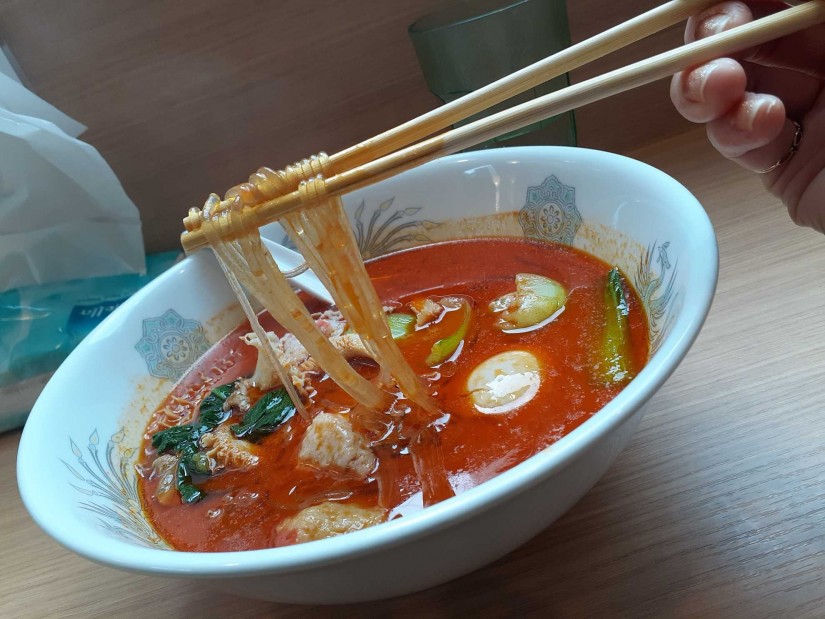 四川麻辣湯 春雨 超激辛
