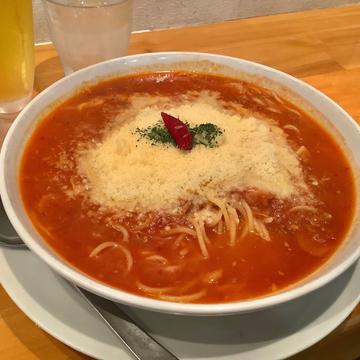 赤唐トマトソースのボロネーゼ