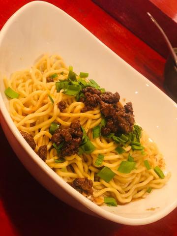 汁なし担々麺
