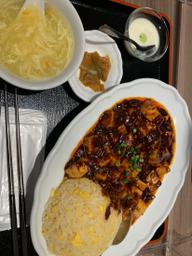 激辛麻婆豆腐あんかけチャーハン