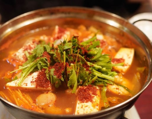 キムチチゲ 辛さ自由に調整可