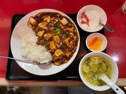 麻婆豆腐丼ランチ辛口