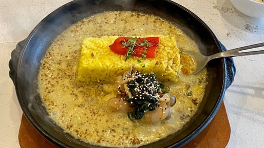 雑穀フライドガーリックシュリンプカレー ２辛