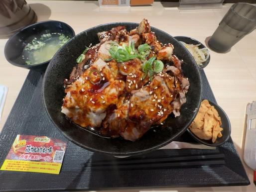超劇場丼 にんにく激辛（ハバネロ入り）