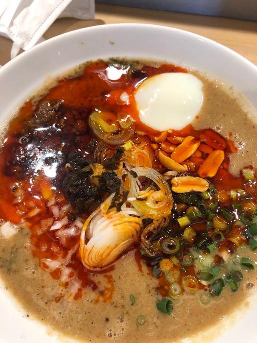 四川風温玉坦々麺白胡麻 辛さ5 しびれ3