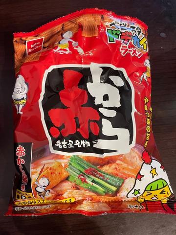 ベビースター ドデカイラーメン 赤から 3番