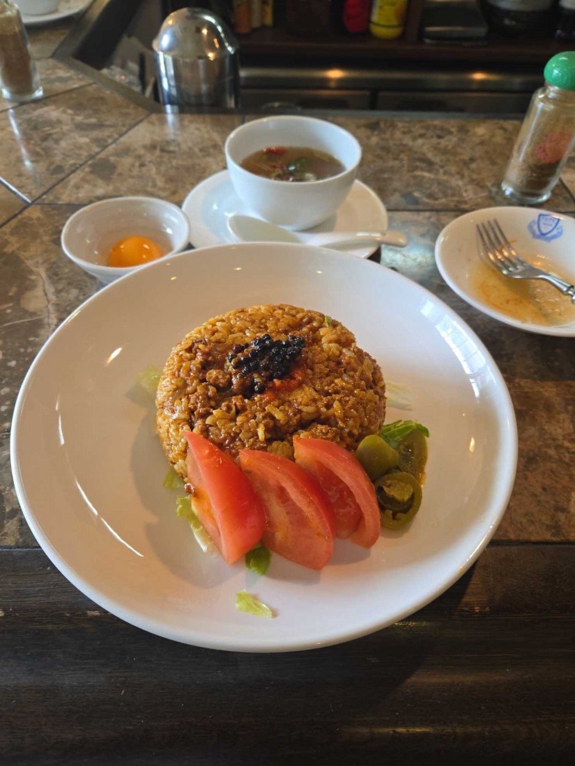 キーマカレー、ドライカレー まったく辛くない