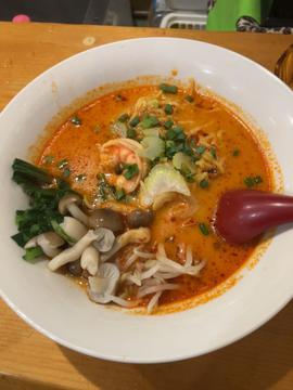 トムヤムクンラーメン