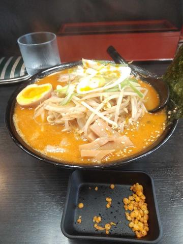 辛みそラーメン野菜トッピング