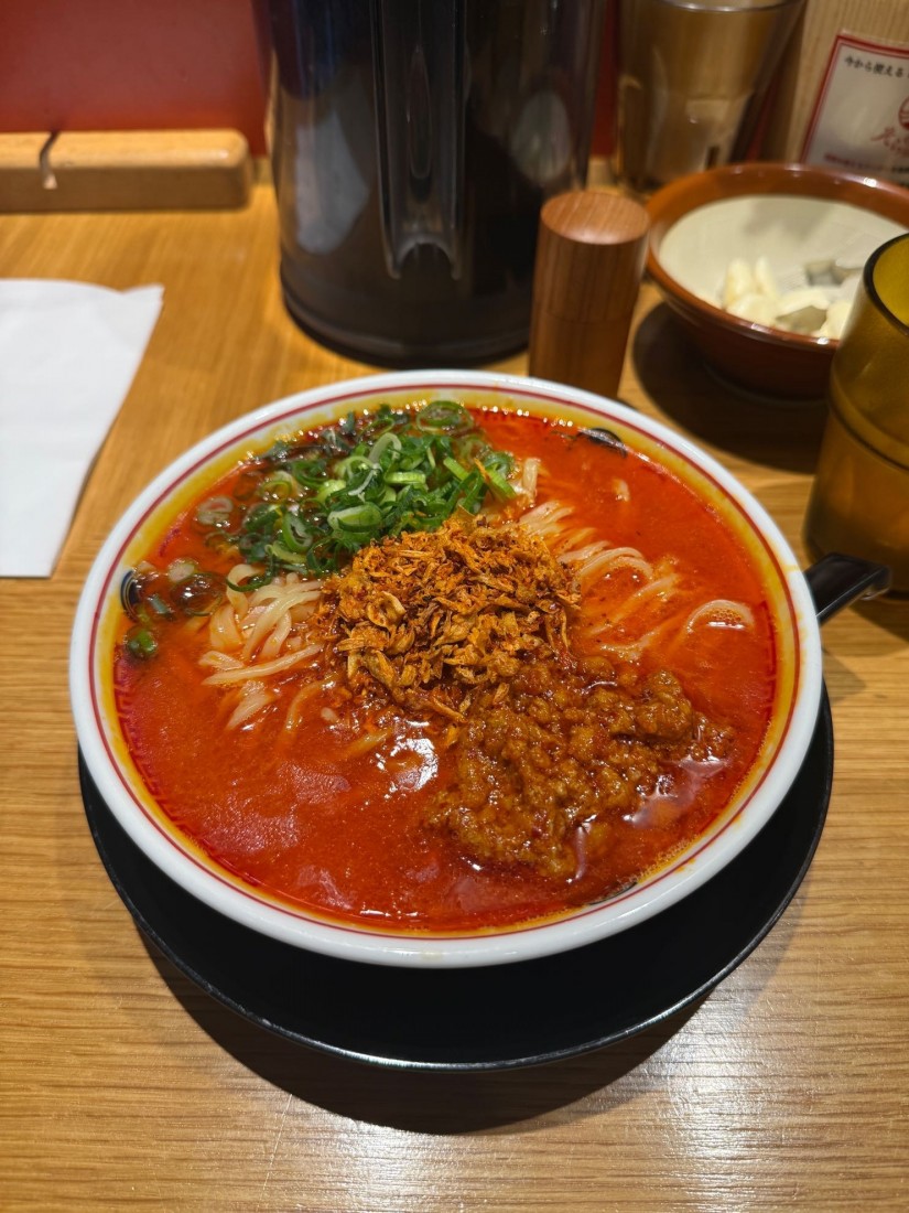 辛とんラーメン